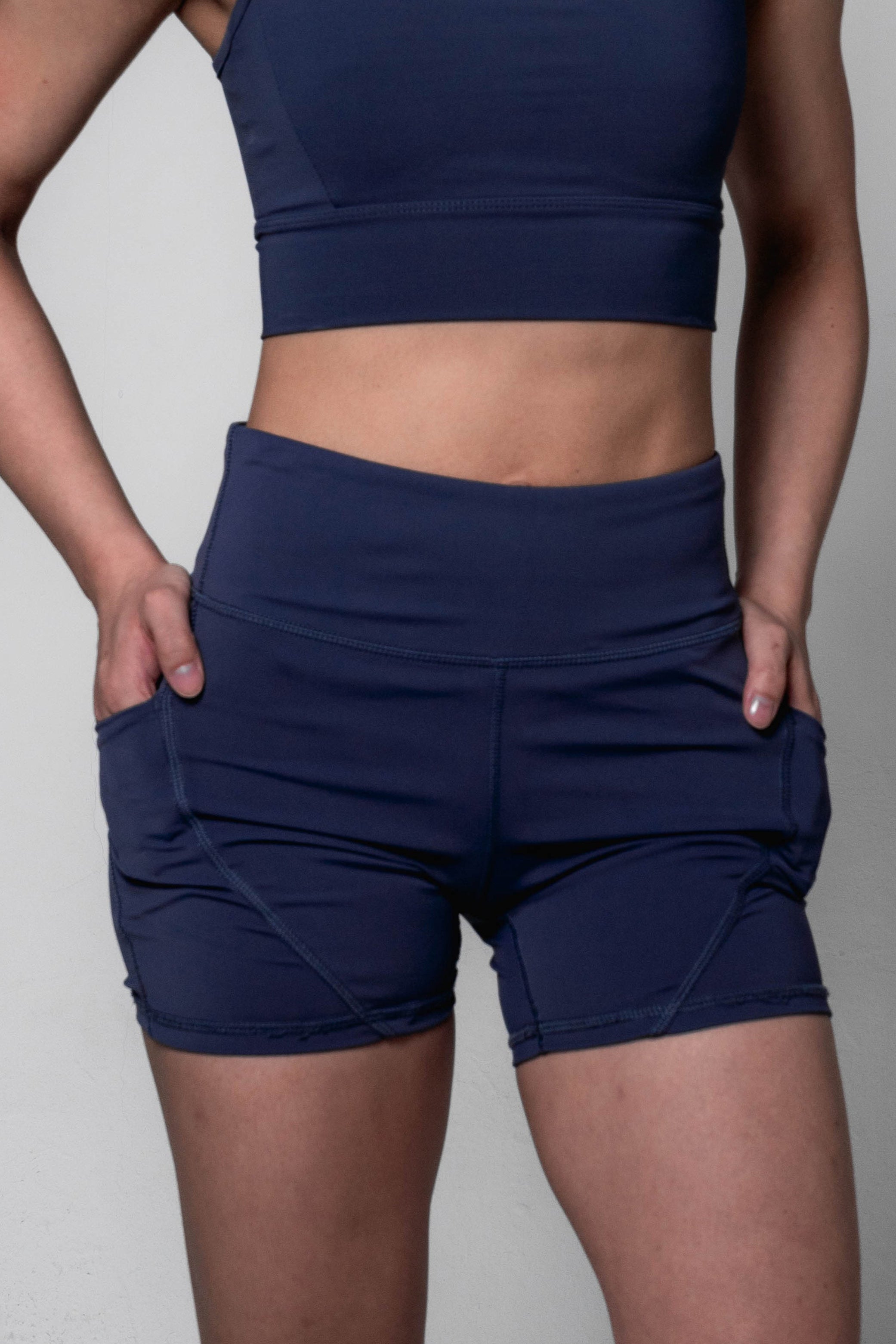 Short Leggings