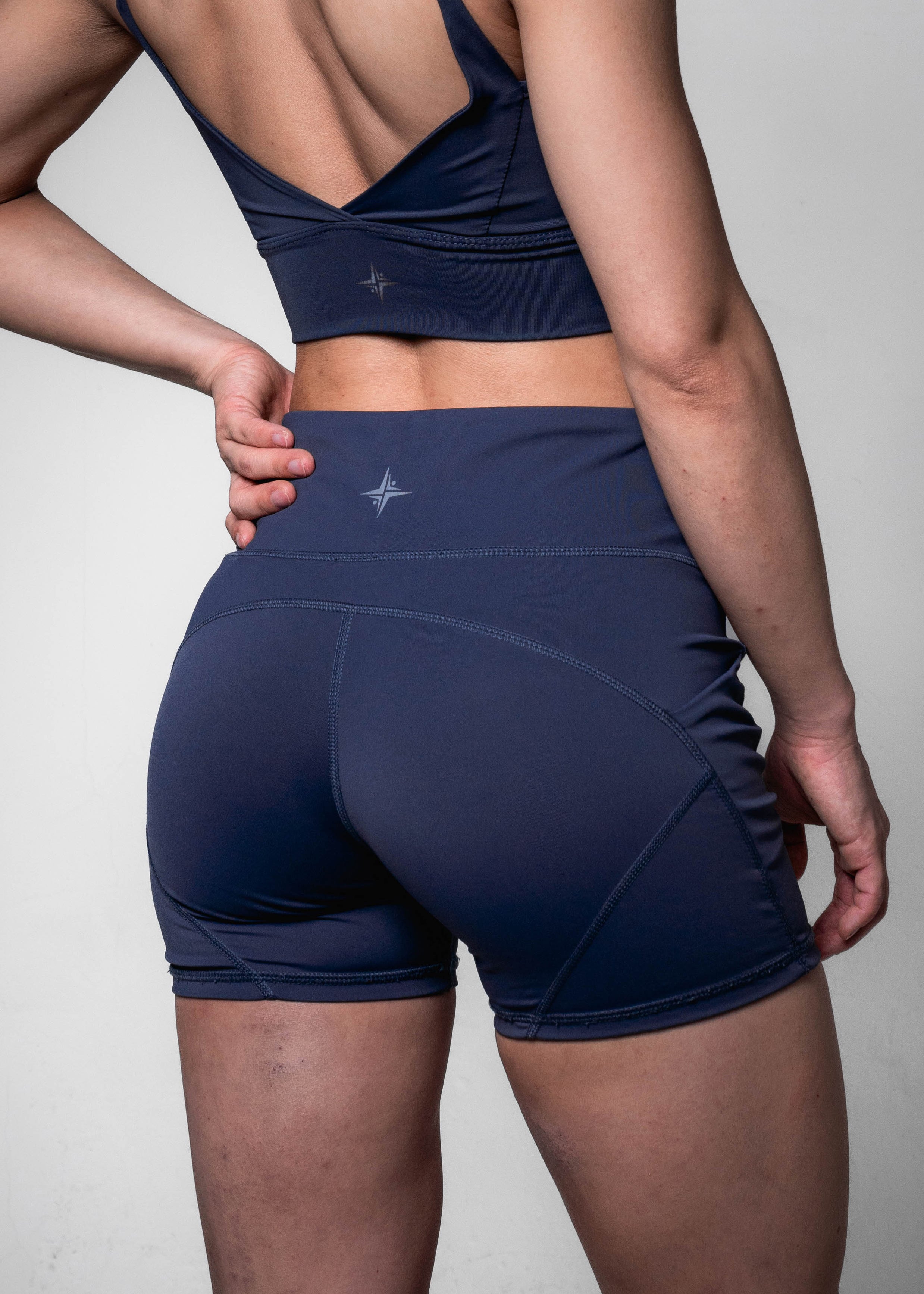 Short Leggings